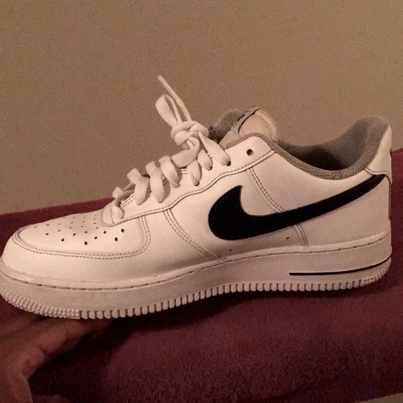 Shoes - Picture 1 of 4